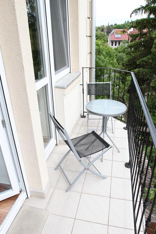 Balm Apartman Эгер Экстерьер фото