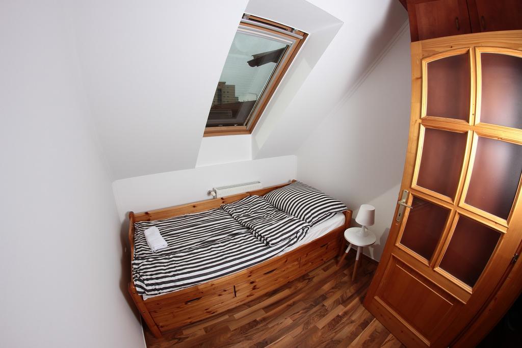 Balm Apartman Эгер Экстерьер фото